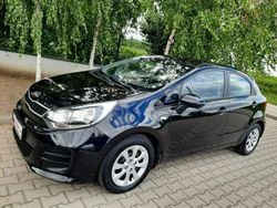 Czarny Używany 2015 Kia Rio 2 Hatchback | 27 990 zł (Uczciwa cena)