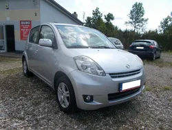 Srebrny Używany 2009 Daihatsu Sirion Hatchback | 14 900 zł (Uczciwa cena)
