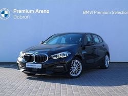 Black sapphire metallic metalizowany Używany 2021 BMW 118 Advantage Hatchback | 89 900 zł (Dość drogi)