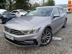 Szary Używany 2020 VW Passat R-line Kombi | 89 900 zł (Uczciwa cena)