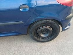 Używany 2001 Peugeot 206 | 2300 zł (Uczciwa cena)