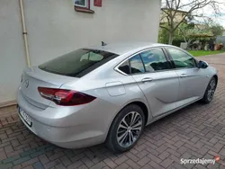 Srebrny Używany 2020 Opel Insignia Hatchback | 58 000 zł (Uczciwa cena)