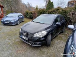 Czarny Używany 2014 Suzuki SX4 S-Cross SUV | 31 500 zł (Uczciwa cena)
