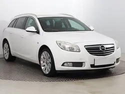 Biały Używany 2011 Opel Insignia Kombi | 10 999 zł (Dobra cena)