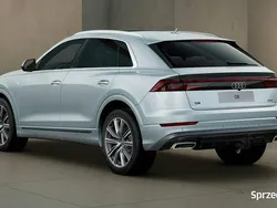 Srebrny (metalik) Używany 2024 Audi Q8 Ambiente SUV | 379 900 zł