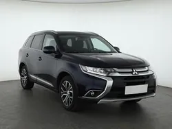 Niebieski Używany 2018 Mitsubishi Outlander SUV | 74 999 zł (Uczciwa cena)