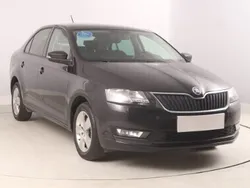 Czarny Używany 2019 Skoda Rapid Hatchback | 36 999 zł (Uczciwa cena)