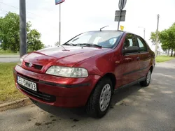 Bordowy Używany 2004 Fiat Albea Sedan/Limuzyna | 3900 zł