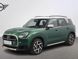 British racing green iv metalizowany Używany 2025 Mini Countryman SUV | 209 900 zł