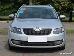 Srebrny Używany 2016 Skoda Octavia Kombi | 49 999 zł (Uczciwa cena)