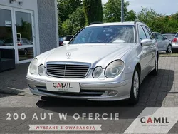 Srebrny (metalik) Używany 2004 Mercedes E320 Kombi | 18 900 zł