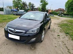Czarny Używany 2009 Opel Astra Hatchback | 21 500 zł