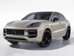 Cashmere beige metallic Nowe 2024 Porsche Cayenne SUV | 681 803 zł (Dość drogi)