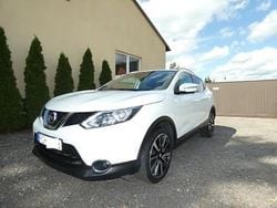Biały Używany 2017 Nissan Qashqai SUV | 48 500 zł (Uczciwa cena)