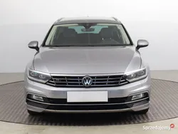 Srebrny Używany 2018 VW Passat Kombi | 75 499 zł (Uczciwa cena)