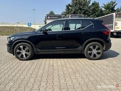 Czarny Używany 2022 Volvo XC40 SUV | 119 900 zł (Dobra cena)