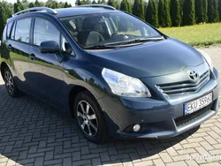 Inny kolor Używany 2010 Toyota Verso Minivan | 19 900 zł