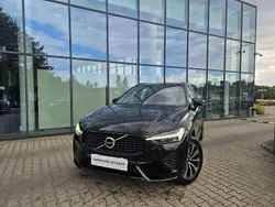 Czarny Używany 2023 Volvo XC60 SUV | 179 900 zł (Uczciwa cena)