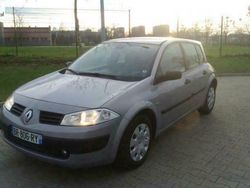 Srebrny (metalik) Używany 2004 Renault Mégane II Hatchback | 11 800 zł