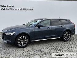 Niebieski Używany 2023 Volvo V90 CC Kombi | 219 900 zł (Uczciwa cena)