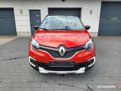 Czerwony (metalik, perła) Używany 2017 Renault Captur SUV | 44 900 zł (Uczciwa cena)