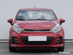 Czerwony Używany 2015 Kia Rio Hatchback | 34 999 zł (Uczciwa cena)