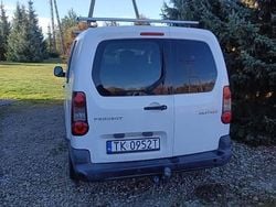 Biały Używany 2014 Peugeot Partner Van | 14 900 zł (Uczciwa cena)