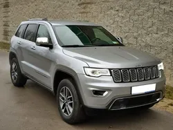 Szary Używany 2019 Jeep Grand Cherokee SUV | 99 000 zł (Super Cena)