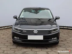 Czarny Używany 2017 VW Passat Sedan/Limuzyna | 73 999 zł (Dość drogi)