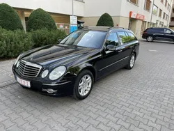 Czarny Używany 2009 Mercedes E280 Sedan/Limuzyna | 29 900 zł