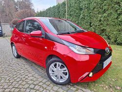 Czerwony Używany 2017 Toyota Aygo X-play Hatchback | 31 900 zł (Uczciwa cena)