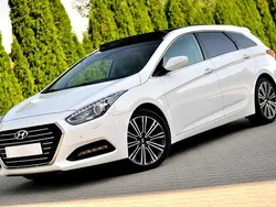 Biały (metalik, perła) Używany 2018 Hyundai i40 Kombi | 44 900 zł (Dobra cena)
