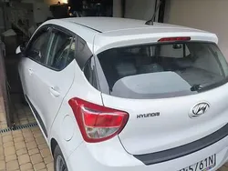 Biały Używany 2015 Hyundai i10 Comfort Hatchback | 23 500 zł (Uczciwa cena)