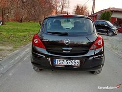Czarny Używany 2009 Opel Corsa Hatchback | 8500 zł (Uczciwa cena)