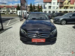 Czarny Używany 2018 Mercedes E220 Sedan/Limuzyna | 147 900 zł (Uczciwa cena)