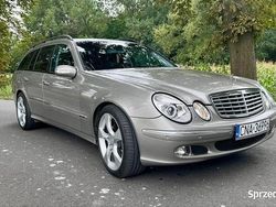 Złoty Używany 2004 Mercedes E320 Avantgarde Kombi | 19 500 zł