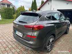 Szary Używany 2018 Hyundai Tucson SUV | 78 000 zł (Dość drogi)