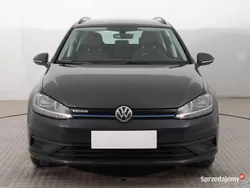 Szary Używany 2018 VW Golf VII Kombi | 35 999 zł (Uczciwa cena)