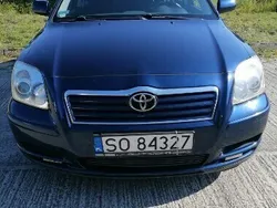 Niebieski Używany 2003 Toyota Avensis Hatchback | 7500 zł