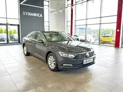 Szary Używany 2017 VW Passat Comfortline Sedan/Limuzyna | 58 700 zł (Uczciwa cena)