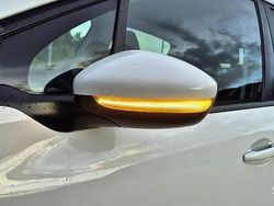 Biały Używany 2014 Peugeot 208 Hatchback | 21 500 zł (Uczciwa cena)