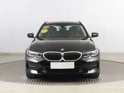 Czarny Używany 2021 BMW 318 Kombi | 77 999 zł