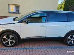 Biały Używany 2018 Peugeot 5008 Minivan | 68 500 zł (Uczciwa cena)