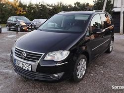Czarny Używany 2009 VW Touran Minivan | 17 900 zł (Uczciwa cena)