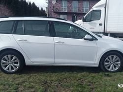 Biały Używany 2018 VW Golf VII Kombi | 49 900 zł (Uczciwa cena)