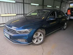 Niebieski ciemny (metalik) Używany 2021 VW Passat Sedan/Limuzyna | 72 900 zł (Uczciwa cena)