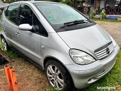Srebrny Używany 2001 Mercedes A190 Avantgarde Hatchback | 6000 zł