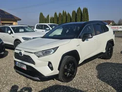 Biały (metalik, perła) Używany 2021 Toyota RAV4 Hybrid SUV | 119 900 zł (Dobra cena)