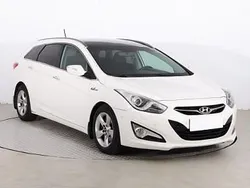 Biały Używany 2012 Hyundai i40 Kombi | 31 999 zł (Dość drogi)