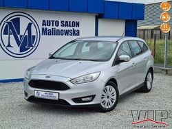 Srebrny (metalik) Używany 2015 Ford Focus Kombi | 28 900 zł (Uczciwa cena)